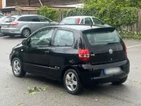 Gebraucht VW Fox 55 PS (40 kW) 2010 Schwarz Kleinwagen