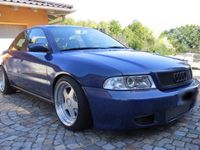 Gebraucht Audi A4 150 PS (110 kW) 1995 Blau Limousine