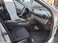 Gebraucht Mercedes 220 150 PS (110 kW) 2004 Silber Limousine