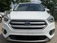 Gebraucht Ford Kuga Titanium 150 PS (110 kW) 2018 Weiß SUV