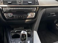 Gebraucht BMW 330 Sport Line 252 PS (185 kW) 2018 Grau Kombi