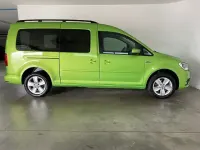 Gebraucht VW Caddy Comfortline 125 PS (91 kW) 2017 Grün Van / Kleinbus