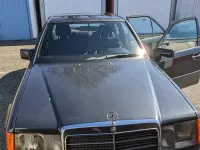 Gebraucht Mercedes 230 132 PS (97 kW) 1989 Schwarz Limousine