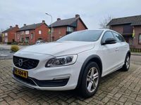 Gebraucht Volvo V60 CC 150 PS (110 kW) 2017 Weiß Kombi