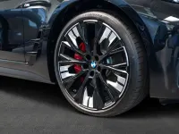 Neu BMW i4 M Sport 442 kW (601 PS) 2026 Saphirschwarz metallic Limousine
