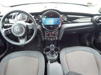 Gebraucht Mini Cooper Essential 136 PS (100 kW) 2022 Grau Kleinwagen
