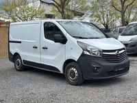 Używany Opel Vivaro 90 KM (66 kW) 2015 Biały Minivan