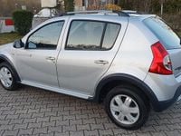 Gebraucht Dacia Sandero Stepway 87 PS (63 kW) 2010 Grau Limousine