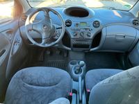 gebraucht Toyota Yaris 1.3 linea sol + Klima