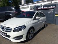 Gebraucht Mercedes B250 Urban 211 PS (155 kW) 2016 Weiß Van / Kleinbus
