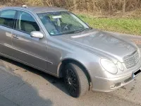 Gebraucht Mercedes E240 177 PS (130 kW) 2003 Silber Limousine