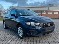 Gebraucht Fiat Tipo 95 PS (69 kW) 2017 Blau Kombi