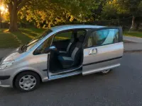 Gebraucht Peugeot 1007 74 PS (54 kW) 2008 Silber Van / Kleinbus