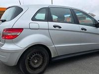 Gebraucht Mercedes B170 116 PS (85 kW) 2006 Silber Van / Kleinbus