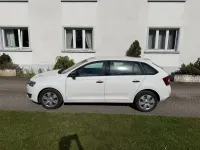 Gebraucht Skoda Rapid Active 90 PS (66 kW) 2015 Kleinwagen