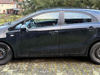 Gebraucht Kia Rio 86 PS (63 kW) 2012 Schwarz Kleinwagen