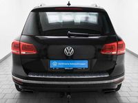 Gebraucht VW Touareg Basis 340 PS (250 kW) 2015 Schwarz SUV