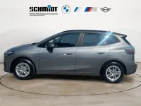 Gebraucht BMW 225 Active Tourer Luxury Line 245 PS (180 kW) 2024 Skyscraper grau Van / Kleinbus
