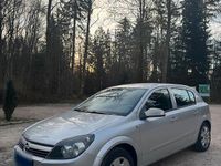Gebraucht Opel Astra 105 PS (77 kW) 2006 Silber Limousine