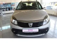 Gebraucht Dacia Sandero Stepway 84 PS (61 kW) 2012 Silber Limousine