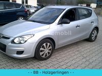 Gebraucht Hyundai i30 109 PS (80 kW) 2010 Grau Kombi