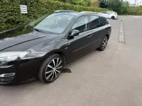 Gebraucht Renault Laguna GrandTour Bose Edition 131 PS (96 kW) 2014 Schwarz Kombi