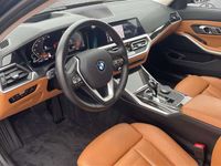 gebraucht BMW 320 d A Luxury Line Head-Up DAB LED RFK Tempomat