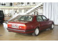 Gebraucht BMW 750 299 PS (219 kW) 1991 Calypsorot metallic (metallic) Limousine