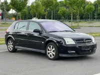 Gebraucht Opel Signum 155 PS (114 kW) 2004 Schwarz Kleinwagen