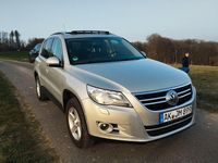 Gebraucht VW Tiguan Team 122 PS (89 kW) 2010 Gold SUV
