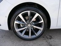 Neu Seat Leon FR 150 PS (110 kW) 2026 Nevadaweiß metallic Limousine