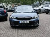 Gebraucht BMW 320 190 PS (139 kW) 2026 Blau (arctic race blue metallic) Kombi