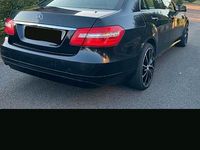 Gebraucht Mercedes E220 170 PS (125 kW) 2009 Schwarz Limousine