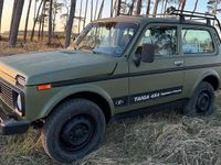Second-hand Lada niva 86 CP (63 kW) 2002 Verde SUV