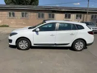 Gebraucht Renault Mégane GrandTour Authentique 110 PS (80 kW) 2015 Gletscherweiss Kombi