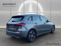 Second-hand Mercedes B180 Advanced 136 CP (100 kW) 2024 Gri Monovolum