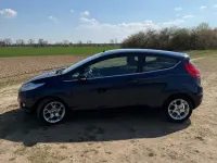 Gebraucht Ford Fiesta Trend 82 PS (60 kW) 2012 Blau Limousine