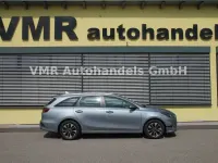 Neu Kia Ceed Sportswagon 140 PS (102 kW) 2025 Silber Kombi