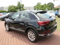 Gebraucht VW T-Roc 150 PS (110 kW) 2024 Schwarz SUV