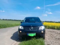 Gebraucht Mercedes ML350 306 PS (225 kW) 2007 Schwarz SUV