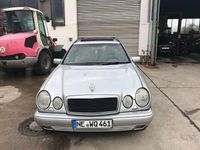 Gebraucht Mercedes E320 Avantgarde 224 PS (164 kW) 1998 Silber Kombi