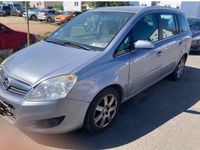 Second-hand Opel Zafira Edition 140 CP (102 kW) 2009 Gri Monovolum