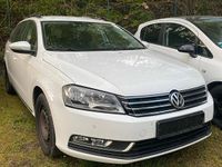 Gebraucht VW Passat 140 PS (102 kW) 2014 Weiß Kombi