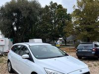 Gebraucht Ford Focus Business Edition 116 PS (85 kW) 2015 Weiß Kombi