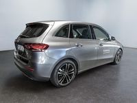Gebraucht Mercedes B200 Progressive 150 PS (110 kW) 2025 Grau Van / Kleinbus