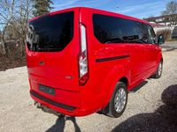 Gebraucht Ford Tourneo Titanium 185 PS (136 kW) 2019 Rot Van / Kleinbus
