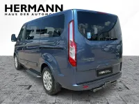 Gebraucht Ford Tourneo Custom Titanium 150 PS (110 kW) 2022 Blau Van