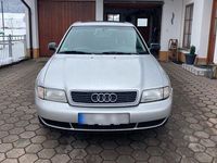 Używany Audi A4 125 KM (91 kW) 1995 Srebrny Sedan/Limuzyna