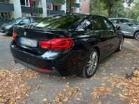 gebraucht BMW 420 d xDrive M-Paket Elfenbeinweiß Schiebedach