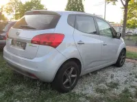 Gebraucht Kia Venga Spirit 128 PS (94 kW) 2010 Continentalsilber met. Kleinwagen